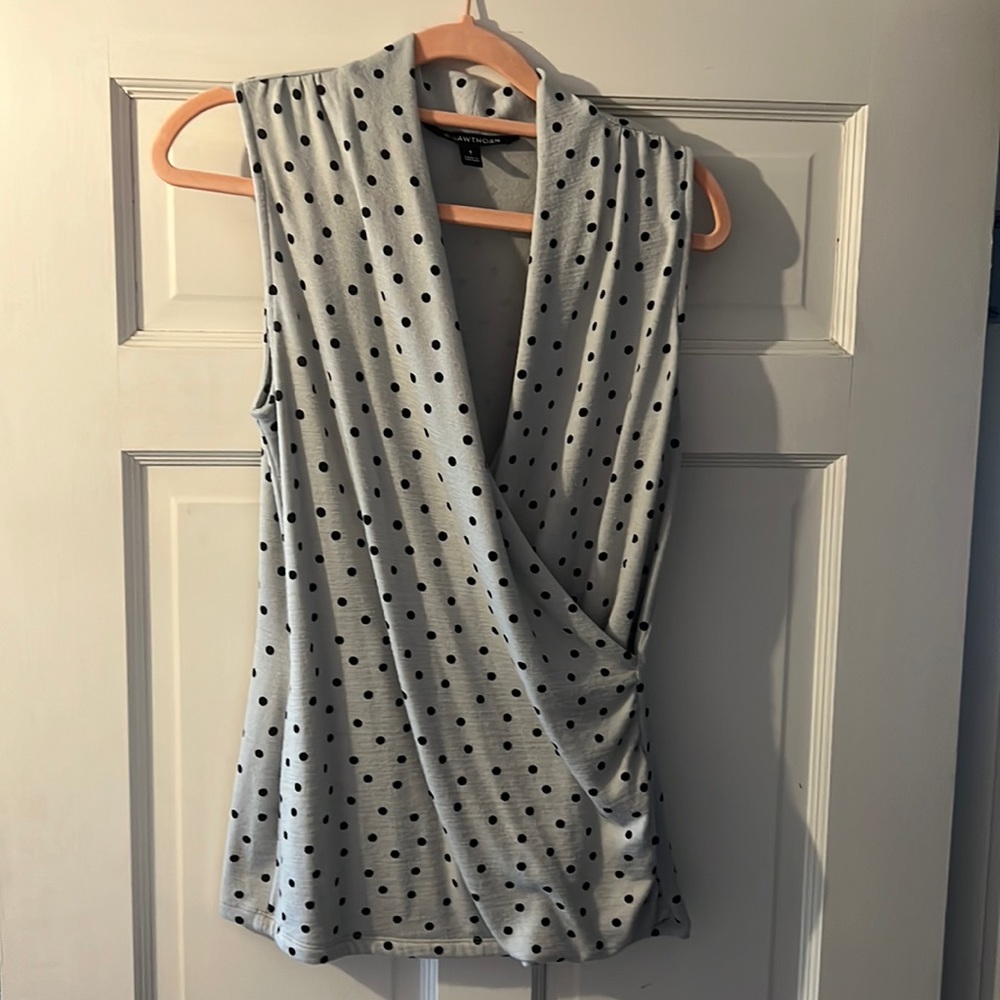 41 Hawthorne from StitchFix size small gray with black polkadots cross front top